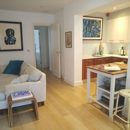 Appartamento Superior 5* Kensington, London Flat + Free Wi-Fi Esterno foto