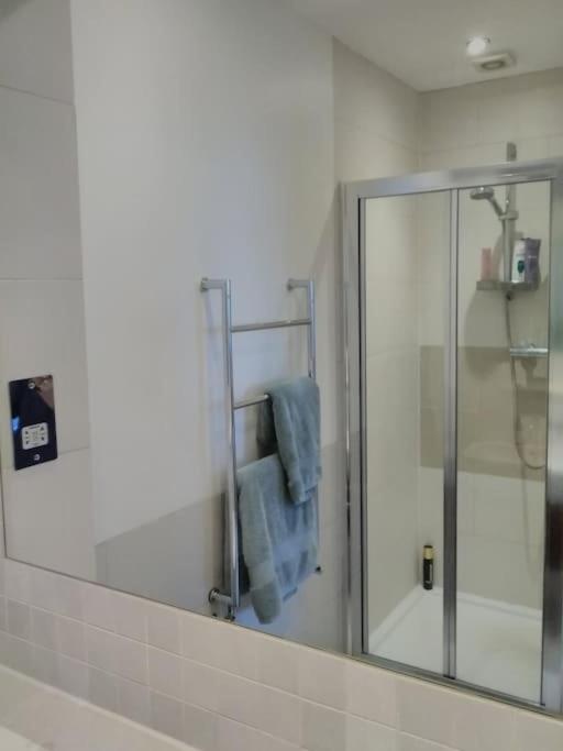 Appartamento Superior 5* Kensington, London Flat + Free Wi-Fi Esterno foto