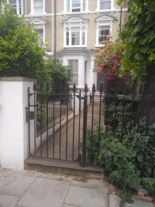 Appartamento Superior 5* Kensington, London Flat + Free Wi-Fi Esterno foto