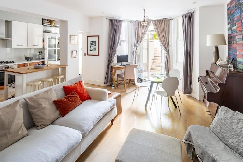 Appartamento Superior 5* Kensington, London Flat + Free Wi-Fi Esterno foto