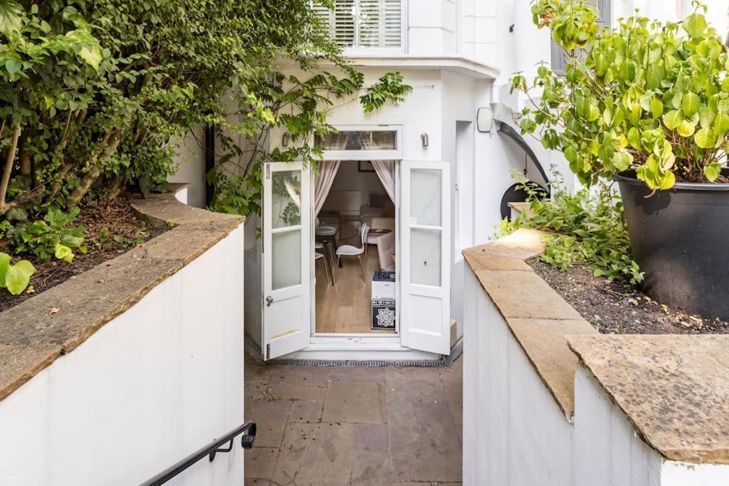 Appartamento Superior 5* Kensington, London Flat + Free Wi-Fi Esterno foto
